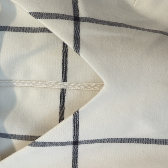 KAREN MILLEN FITTED LARGE CHECK PRINT DRESS - Picture 6 of 8